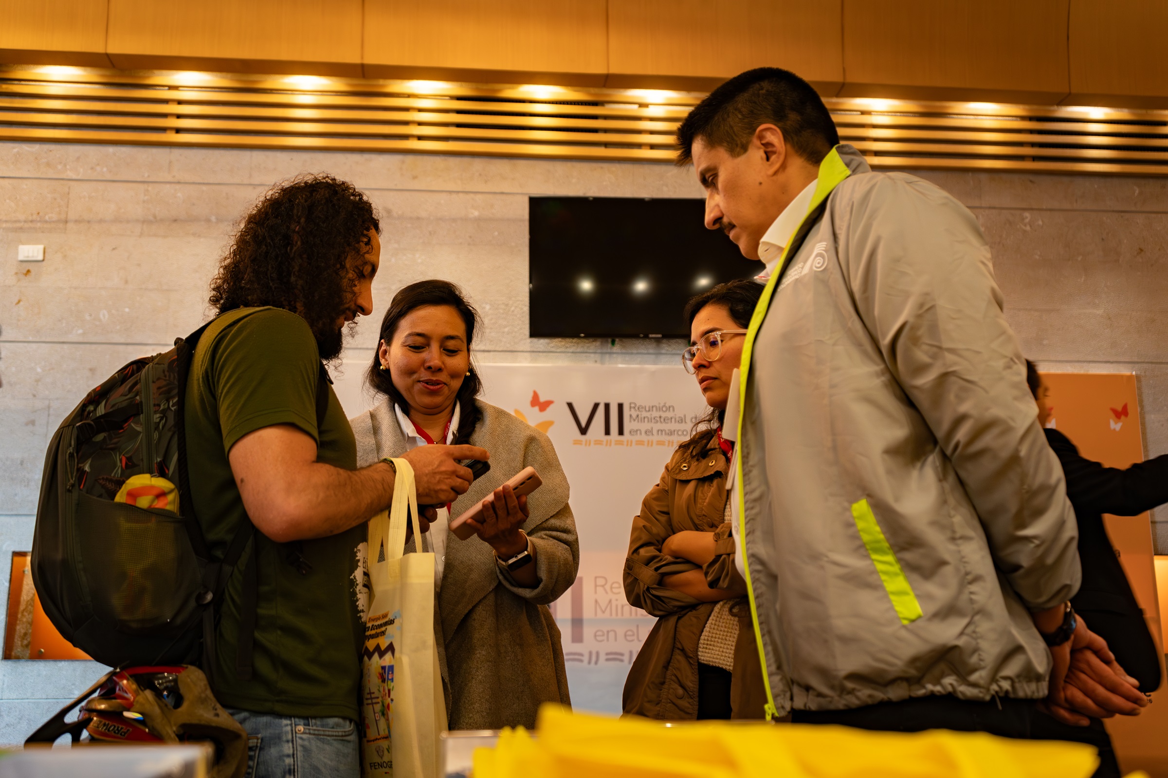 el equipo técnico de las direcciones de Geociencias Básicas e Hidrocarburos socializó los avances de investigación en geotermia 