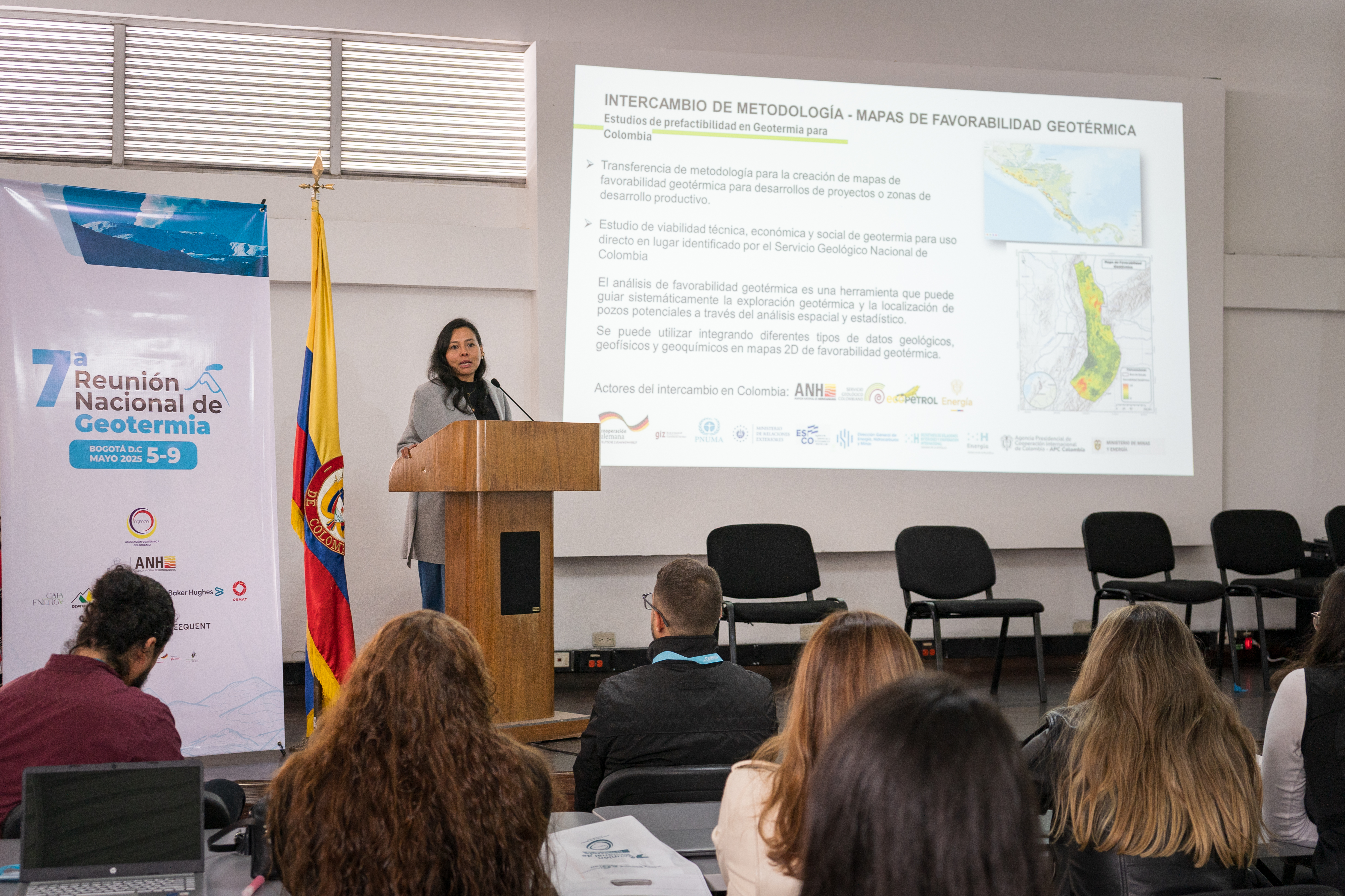 Foto:  Eliana Mejía, coordinadora del Grupo de Geotermia del SGC. 