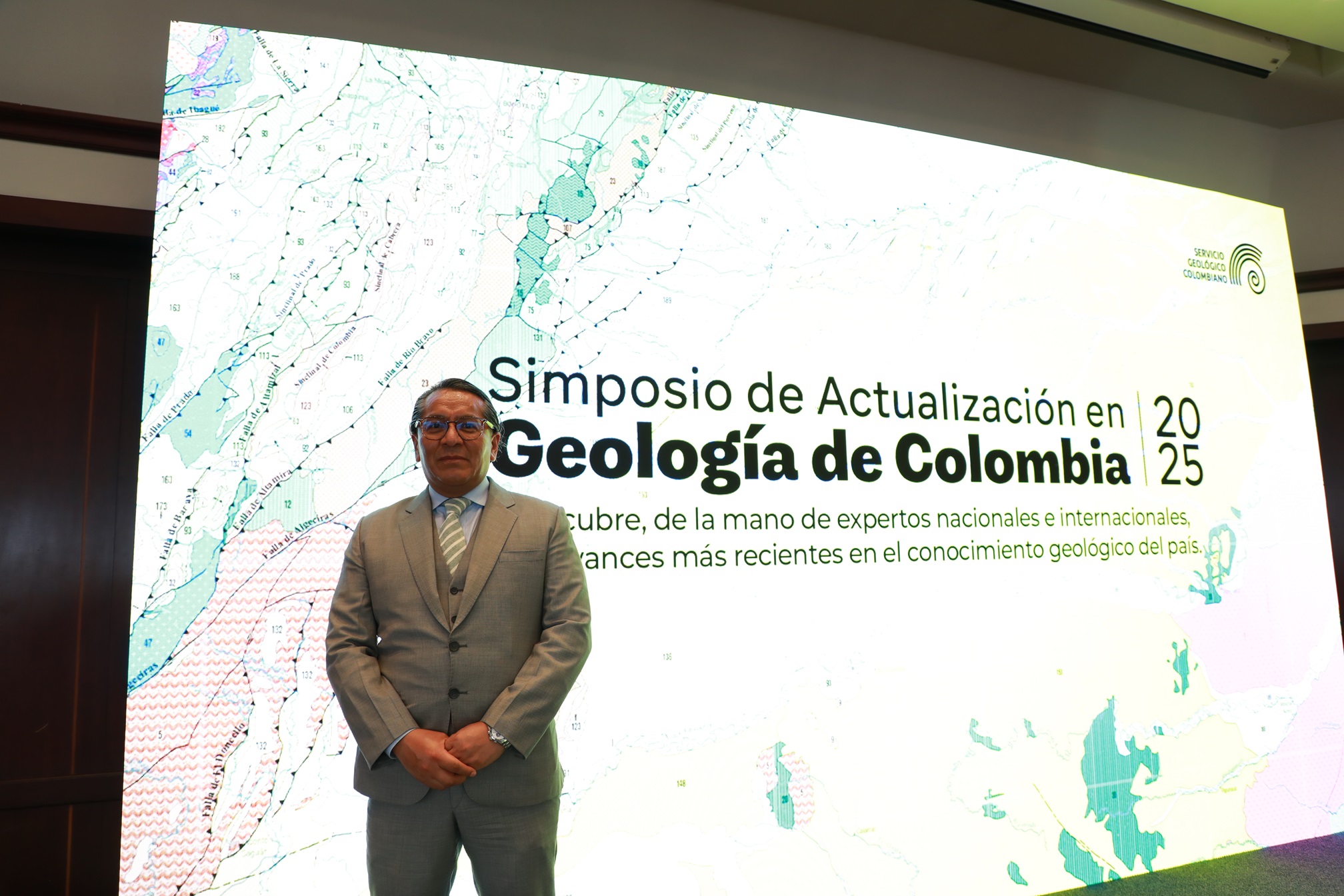 Jorge Gómez Tapias, geólogo del SGC