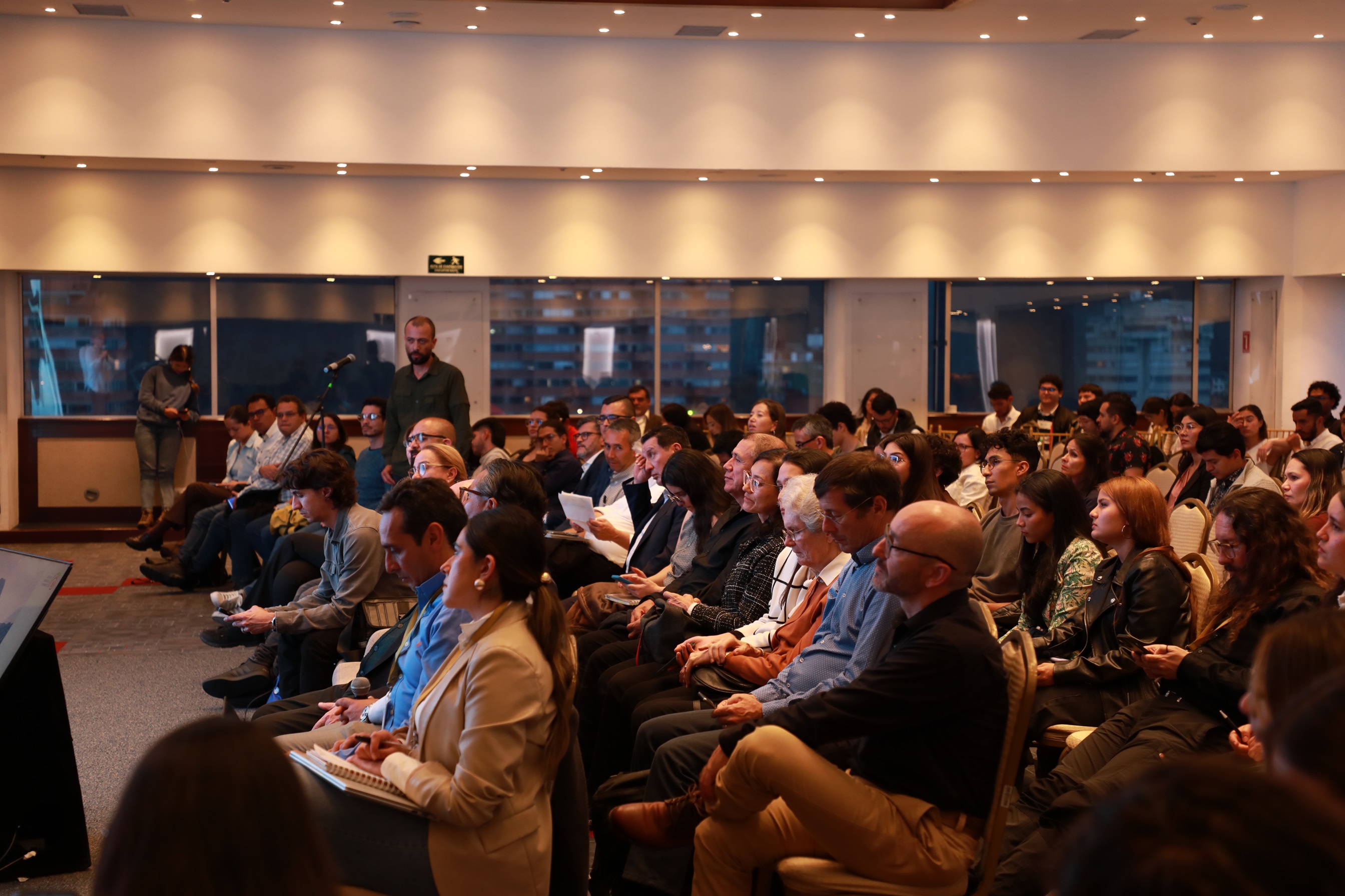 Más de 300 asistentes entre investigadores, académicos y estudiantes se dieron cita en el Simposio de Actualización en Geología 