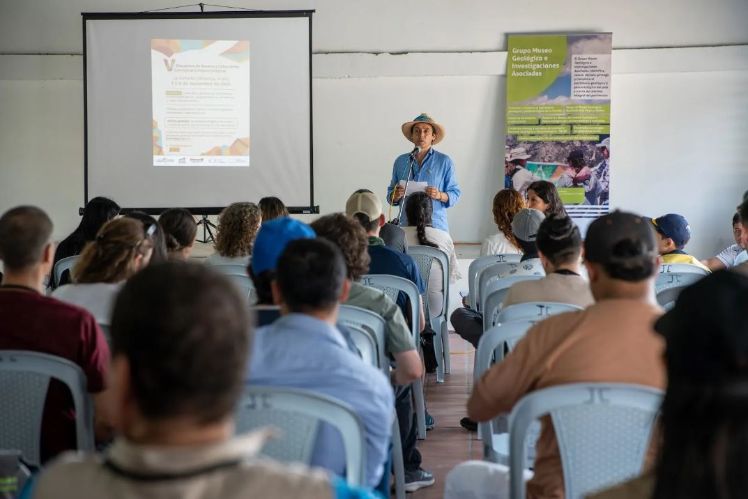 Julio Fierro Morales, director general del SGC, en el V Encuentro de Museos y Colecciones Geológicas y Paleontológicas