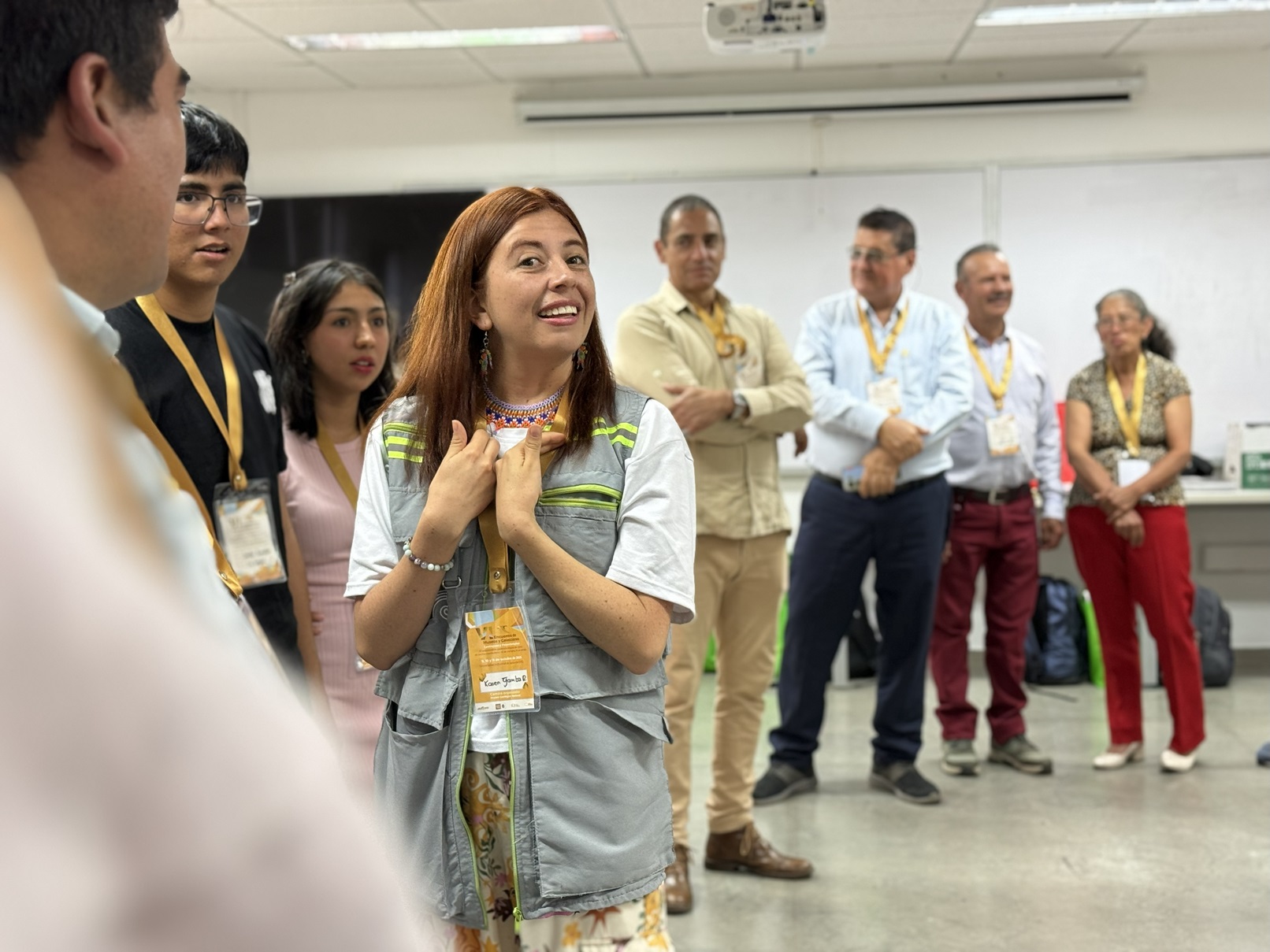Karen Gamba, del equipo del Museo Geológico Nacional, durante una de las jornadas del encuentro. 
