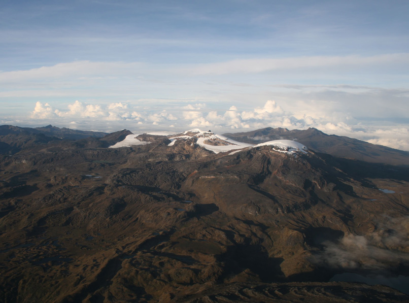Volcán Nevado de Santa Isabel